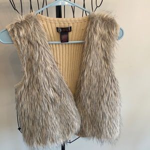 Faux fur short vest